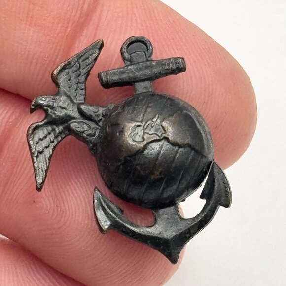 WWII USMC United States Marine Corps Anchor Globe Eagle Collar Disc Screwback Pi - Picture 1 of 6